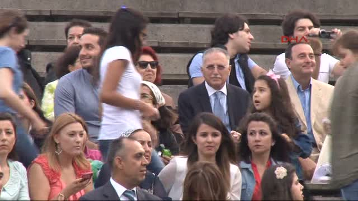CHP ve MHP\'nin Ortak Cumhurbaşkanı Adayı Ekmeleddin İhsanoğlu, Eşi Füsun İhsanoğlu\'nun Yeğeni Ece...