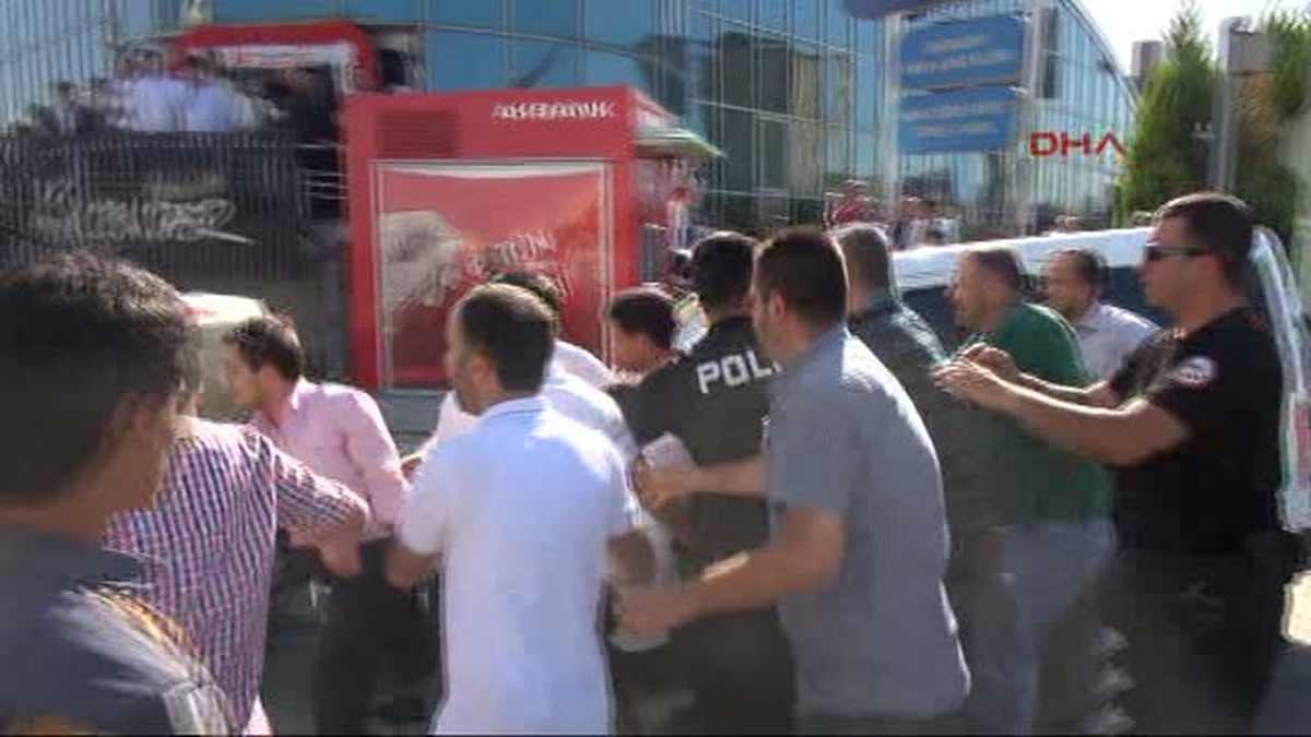 Cinayet Şüphelisi Kardeşinin Düğününde Gözaltına Alındı