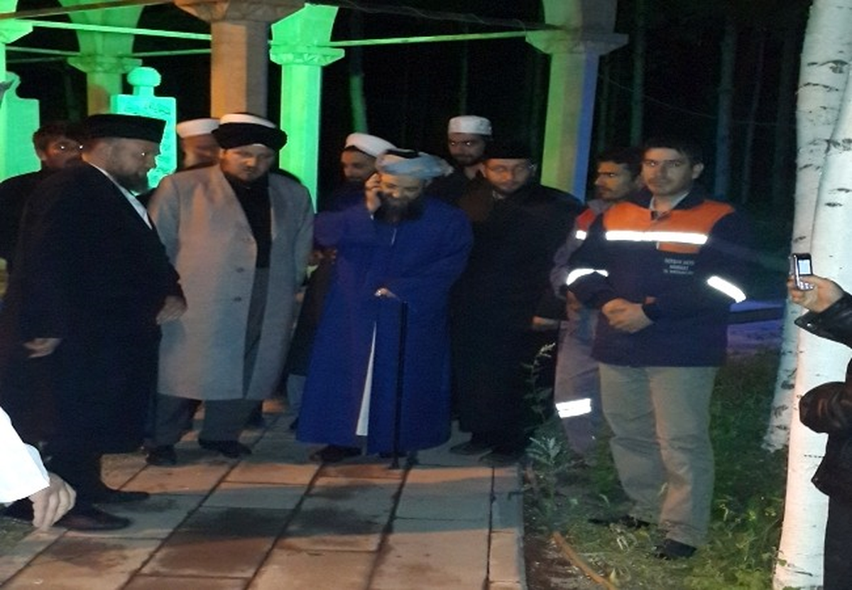 Cübbeli Ahmet Hoca, Pasinler\'de Alimlerin Mezarlarını Ziyaret Etti