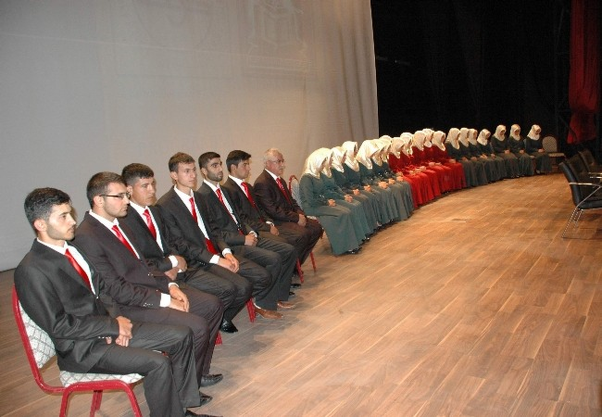 Hafızlık Talebeleri Ödüllendirildi