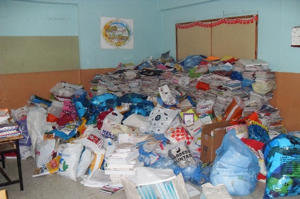 İzmit Belediyesi Eski Kitapları Topluyor