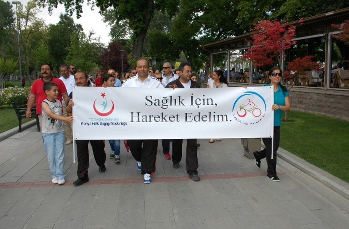 Konya\'da Sağlık İçin Yürüdüler