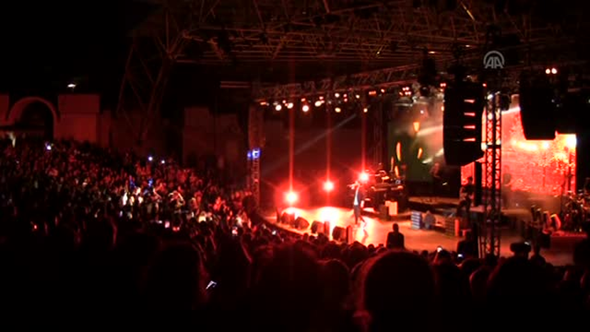 Murat Boz konser verdi -