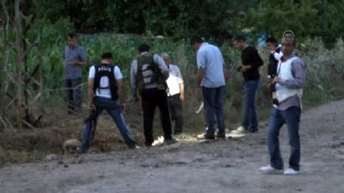 Polis Aracının Geçişi Sırasında Patlama Meydana Geldi