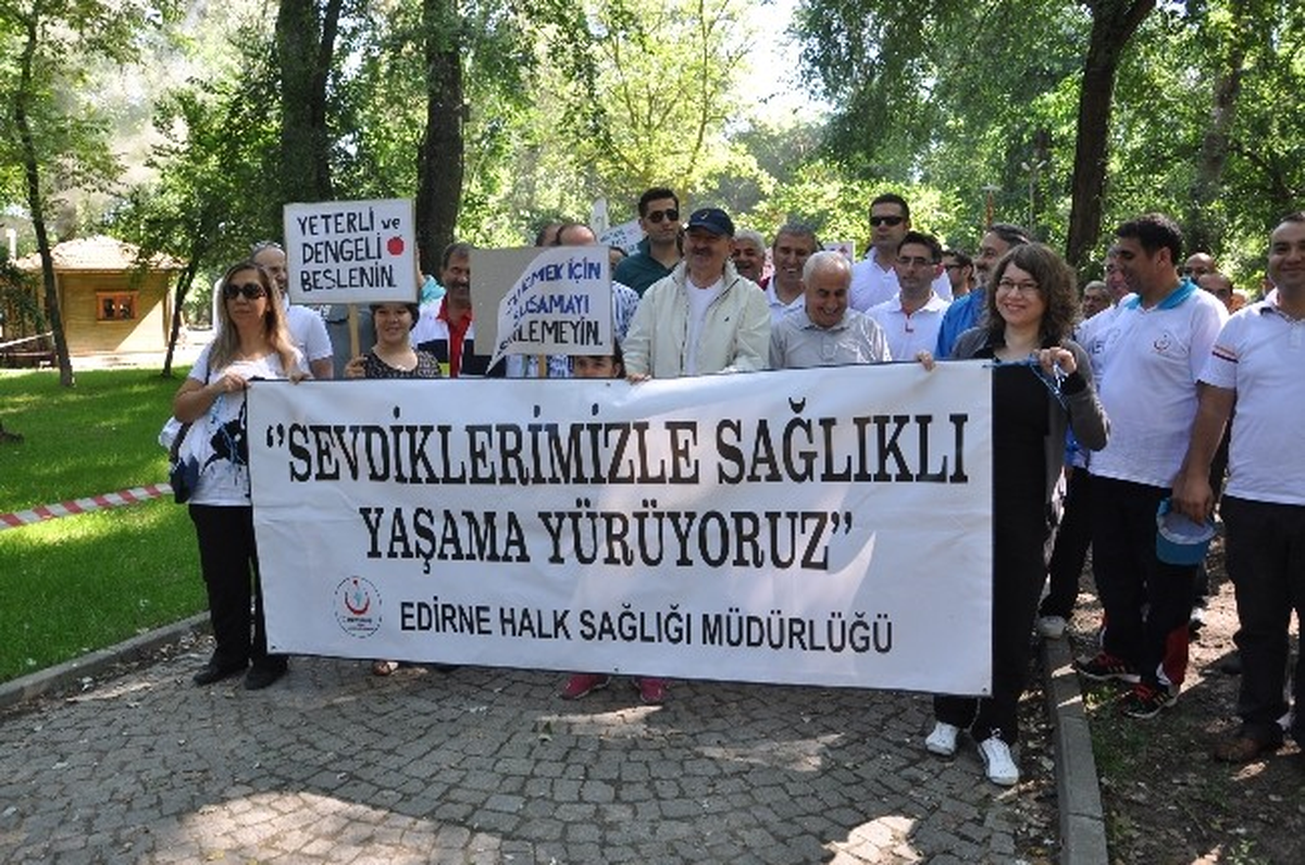 Sağlık Bakanı Müezinoğlu, Sağlık İçin Yürüdü, Bisiklete Bindi