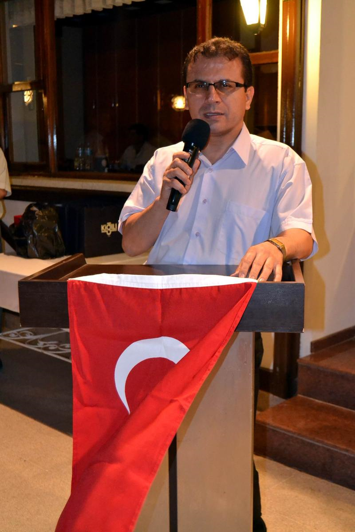 Salihli\'de Hakim ve Savcıya Veda Yemeği
