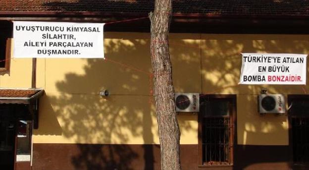 Sapanca\'da \'Uyuşturucuya Hayır\' Protesto Yürüyüşü