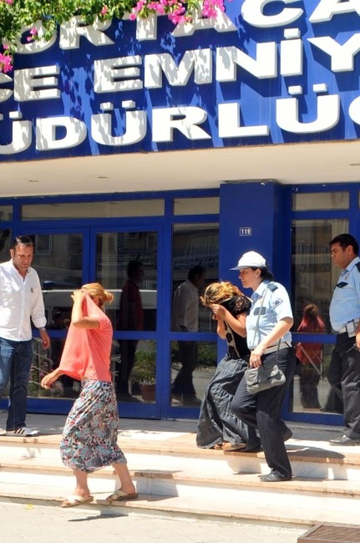 Tırnakçı Çocuklar Yakalandı