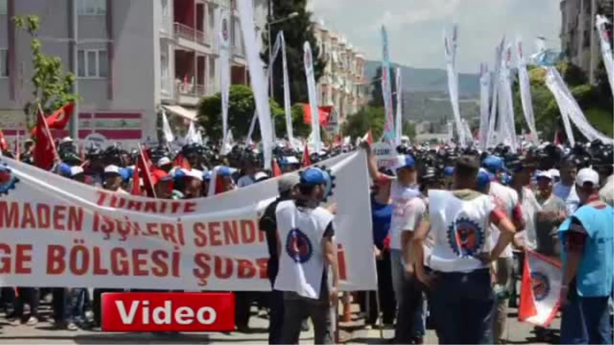 Türk-İş, Binlerce Kişiyle Miting Gerçekleştirdi