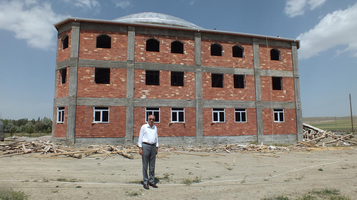 Ulaş Müftüsü Tanrıverdi, Cami İnşaatında İncelemede Bulundu