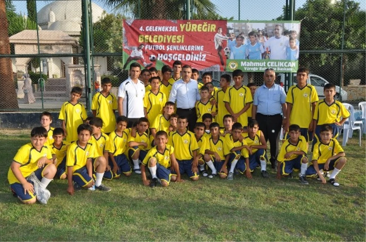 Yüreğir Belediyesi Yaz Futbol Okulu Başladı