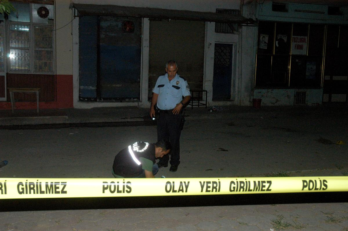 Adana\'da Silahlı Kavga: 1 Yaralı