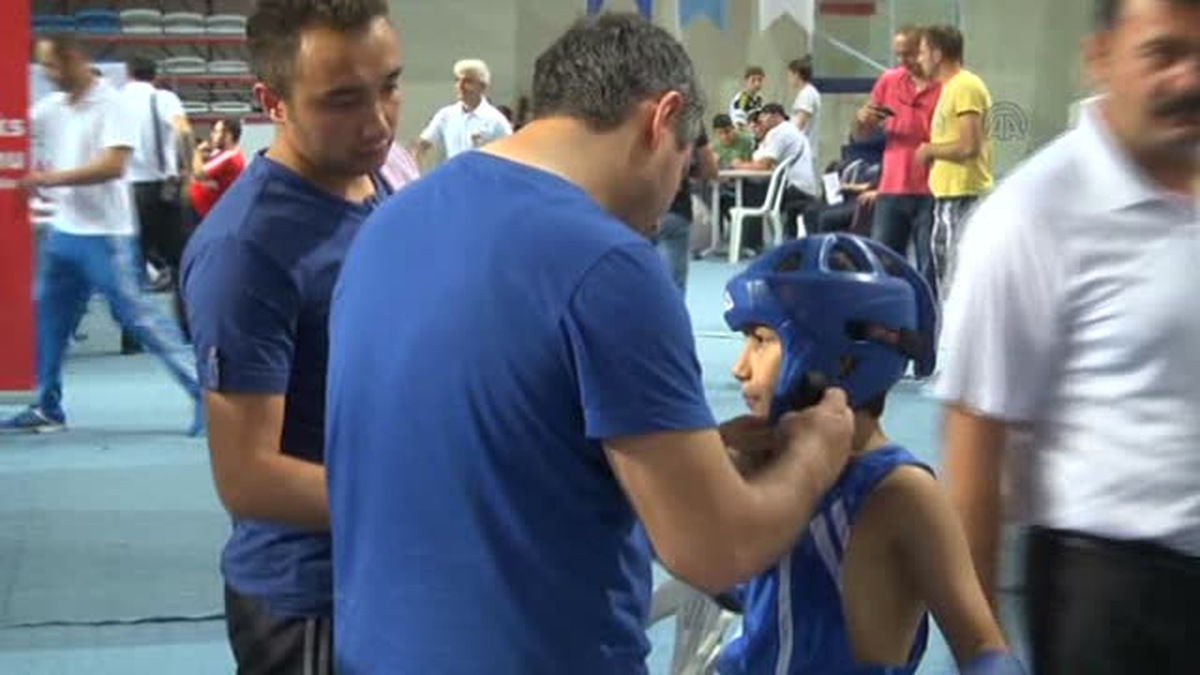 Alt Minikler Türkiye Ferdi Boks Şampiyonası