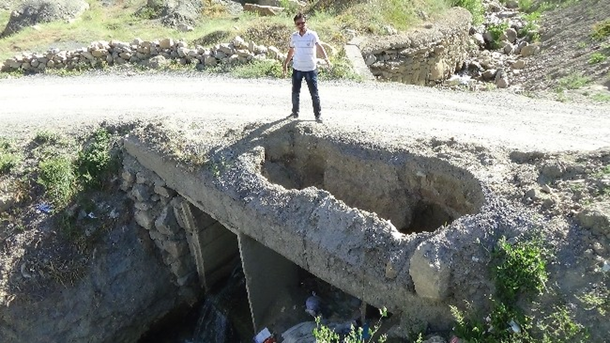 Bağlar Köprüsü Onarılmayı Bekliyor
