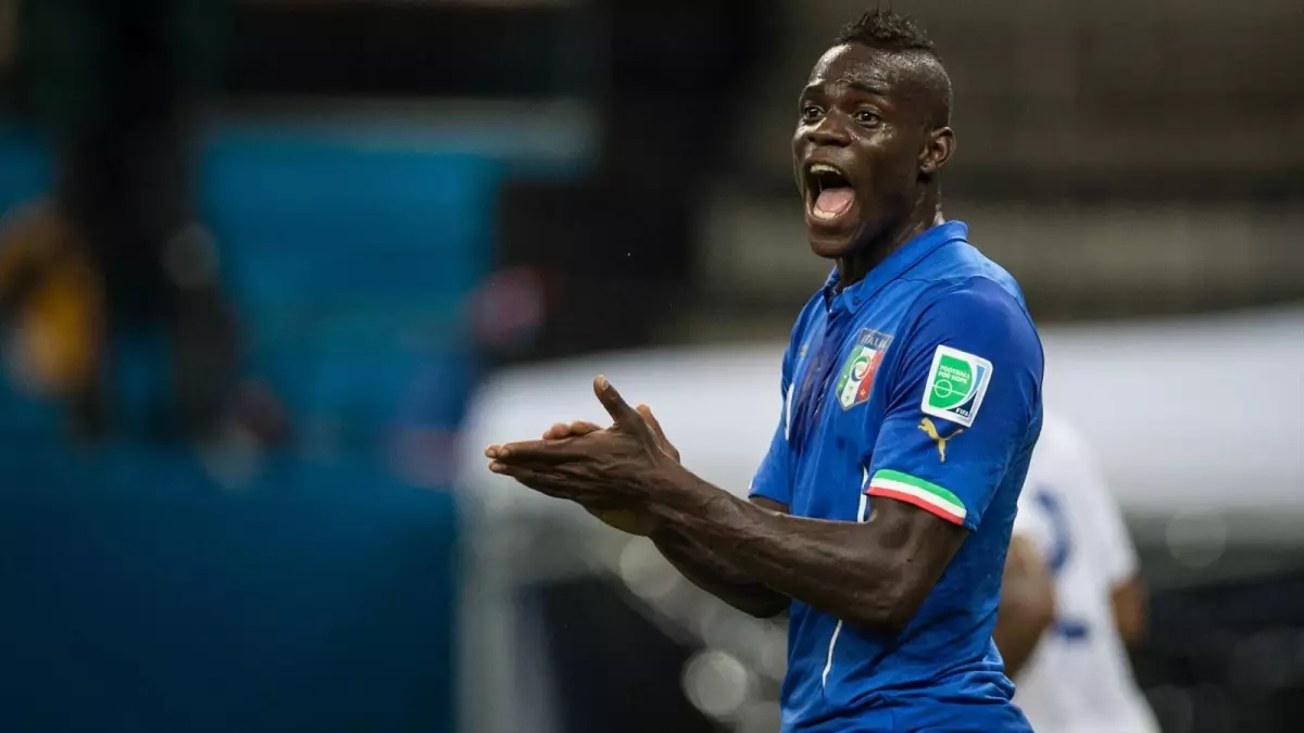 Barbara Berlusconi: Balotelli\'yi Satabiliriz