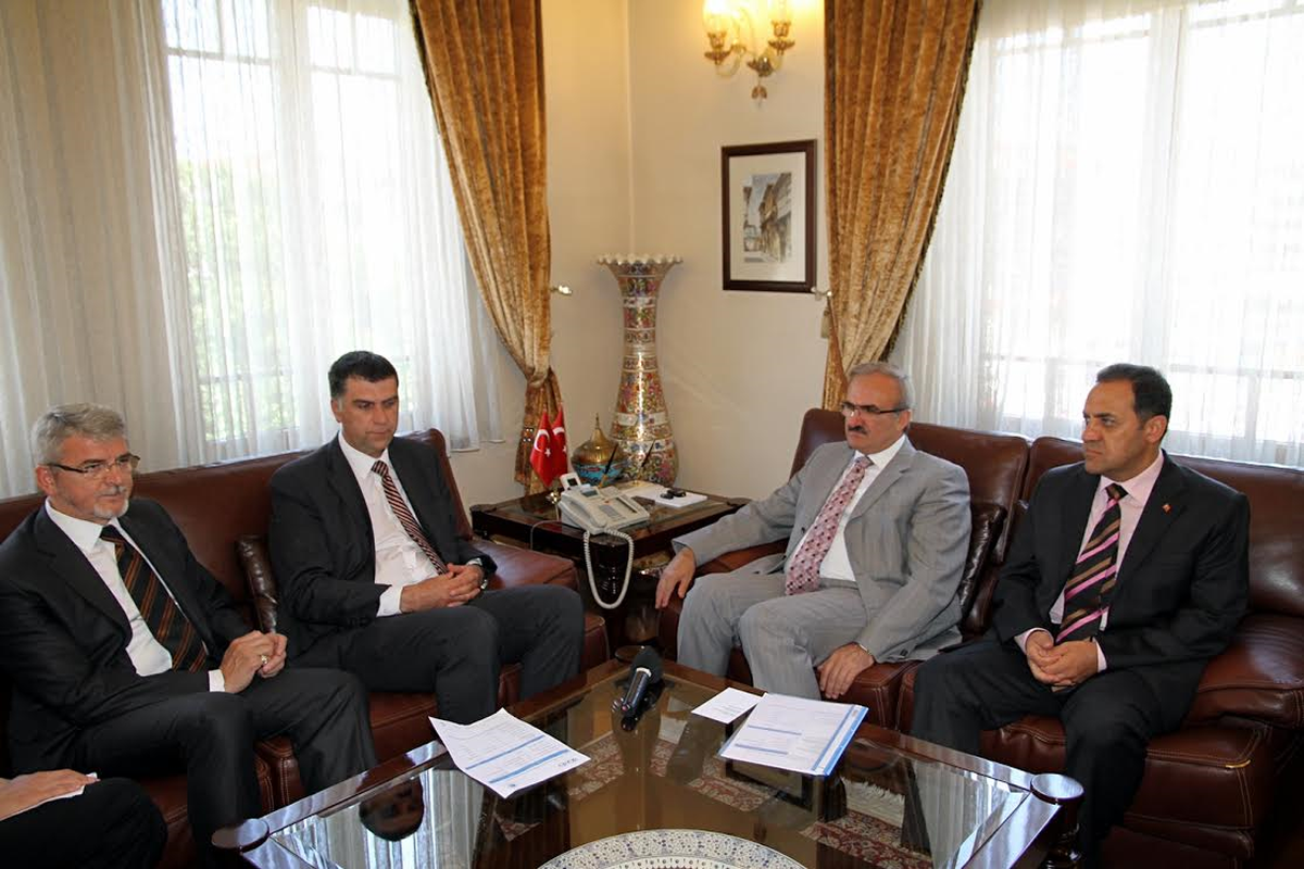 Bosnalı Yetkililerden Vali Karaloğlu\'na Teşekkür Ziyareti