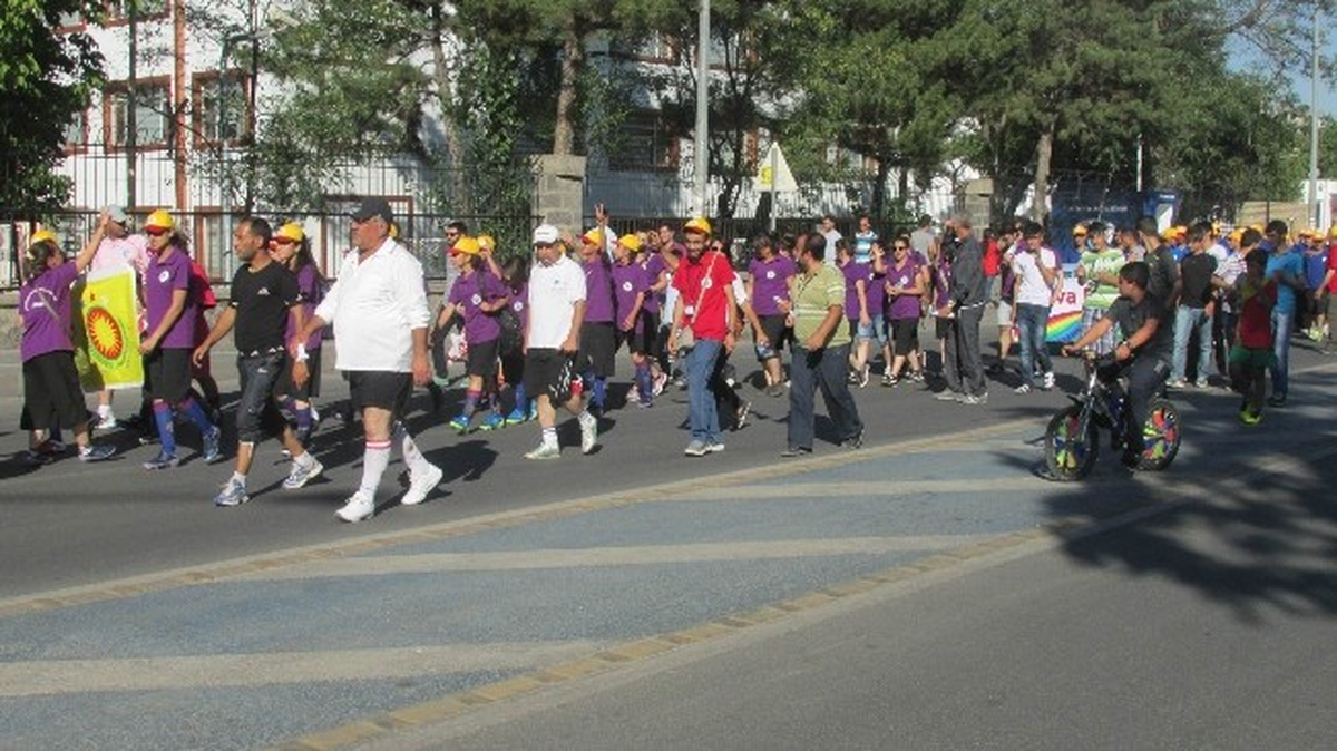 Diyarbakır\'da Gençlik Festivali Başladı