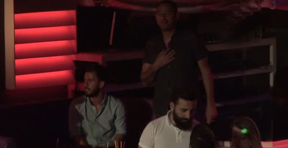 Emre Çolak, Bodrum\'da Ece Seçkin ile Görüntülendi