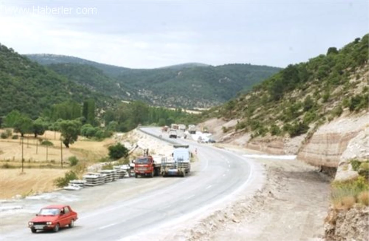 Gediz-Uşak Karayolunun Yapım Çalışmaları Başladı