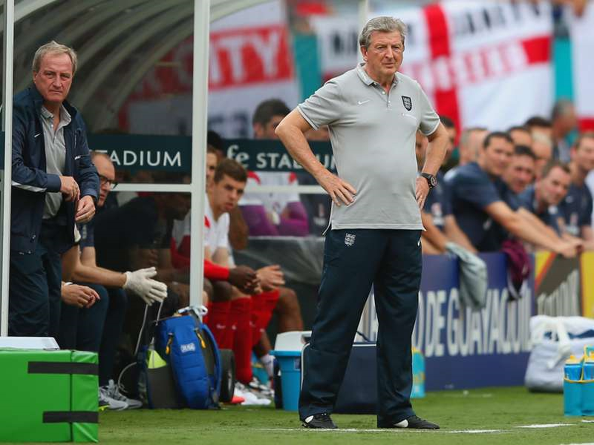 İngiltere Hodgson\'dan Vazgeçmiyor