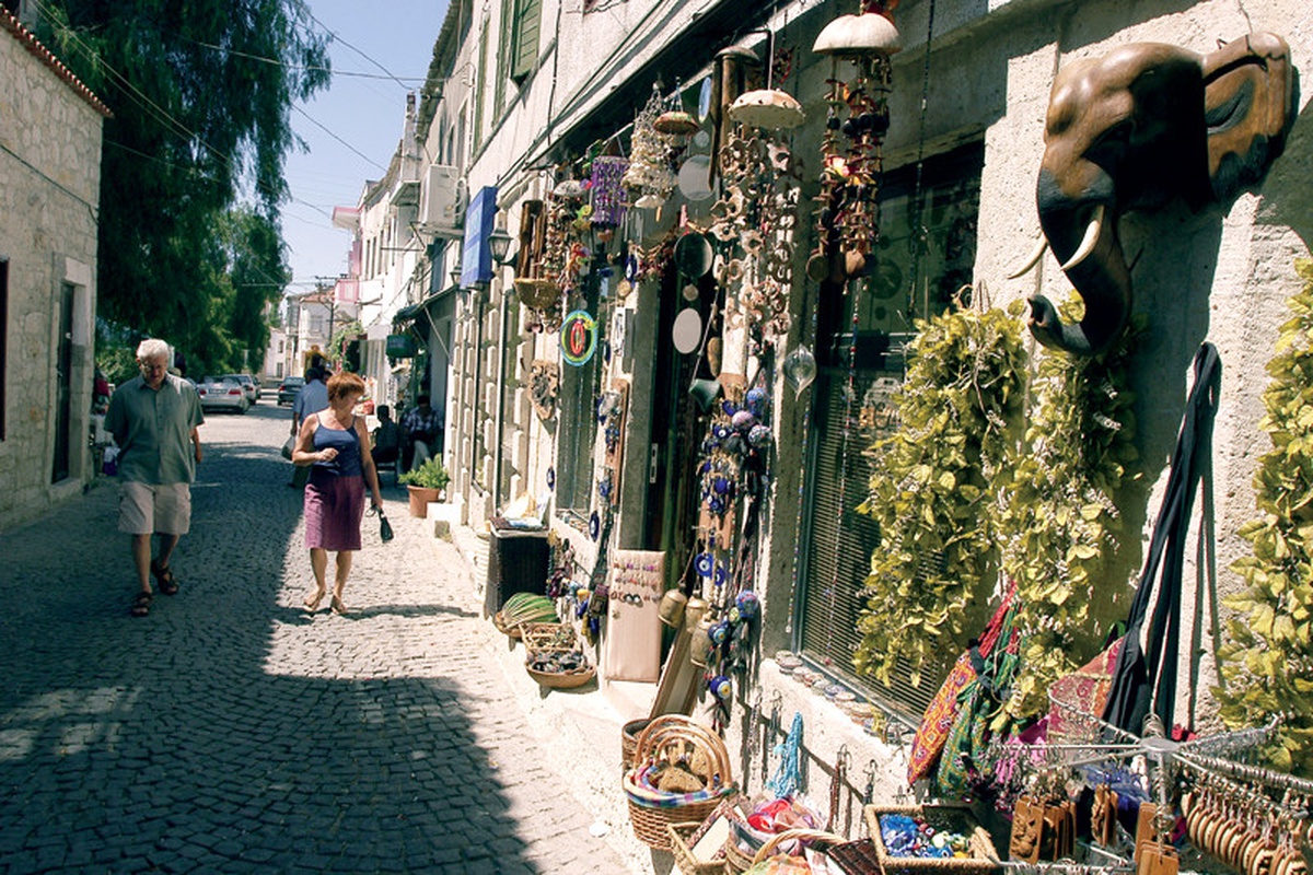 İzmirli Turizm Yatırımcılarına Yer Müjdesi
