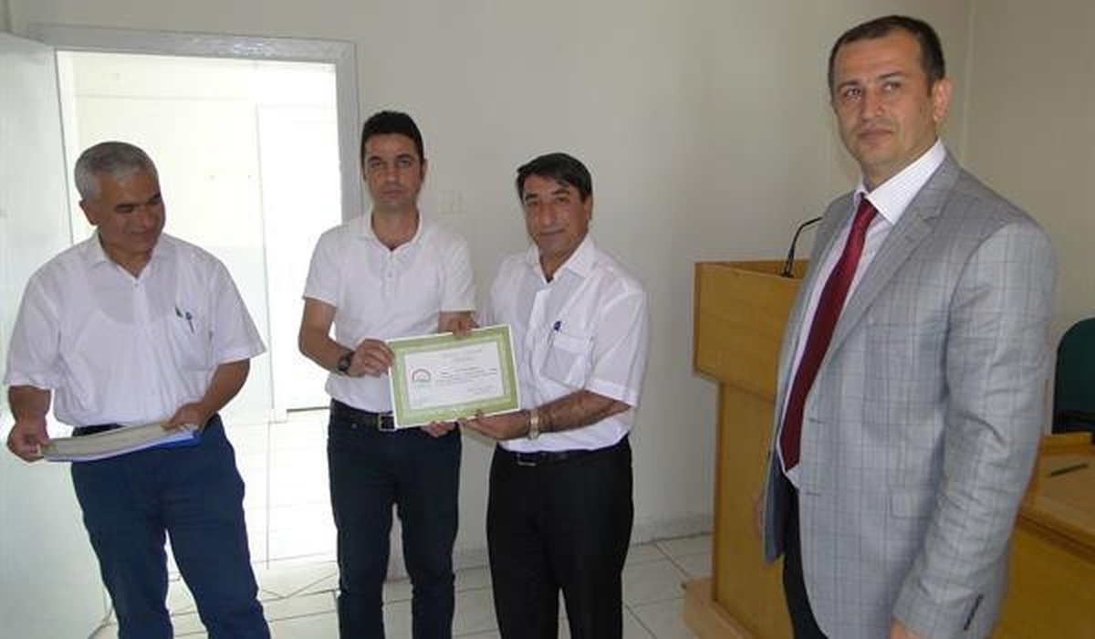 Kayısı Eğitim Toplantısı Sertifikaları Verildi