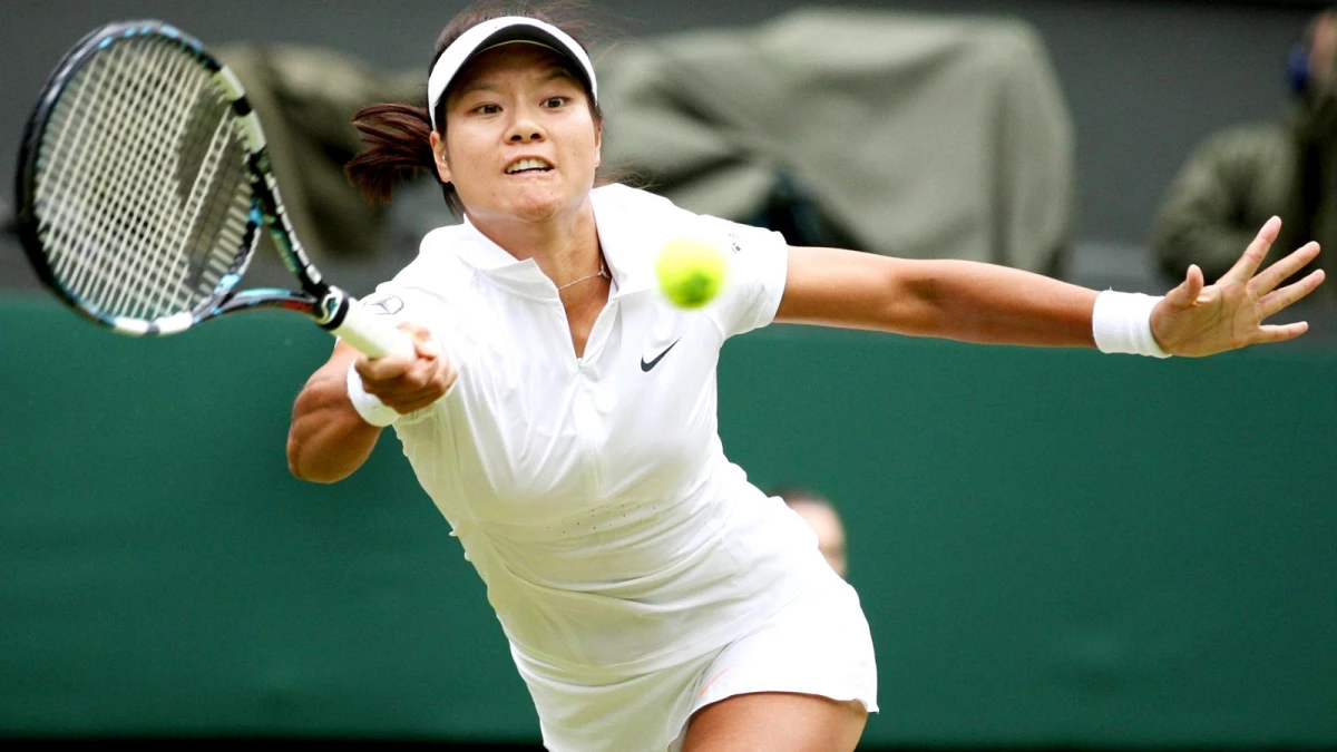 Li Na, Wimbledon\'da İkinci Tura Yükseldi