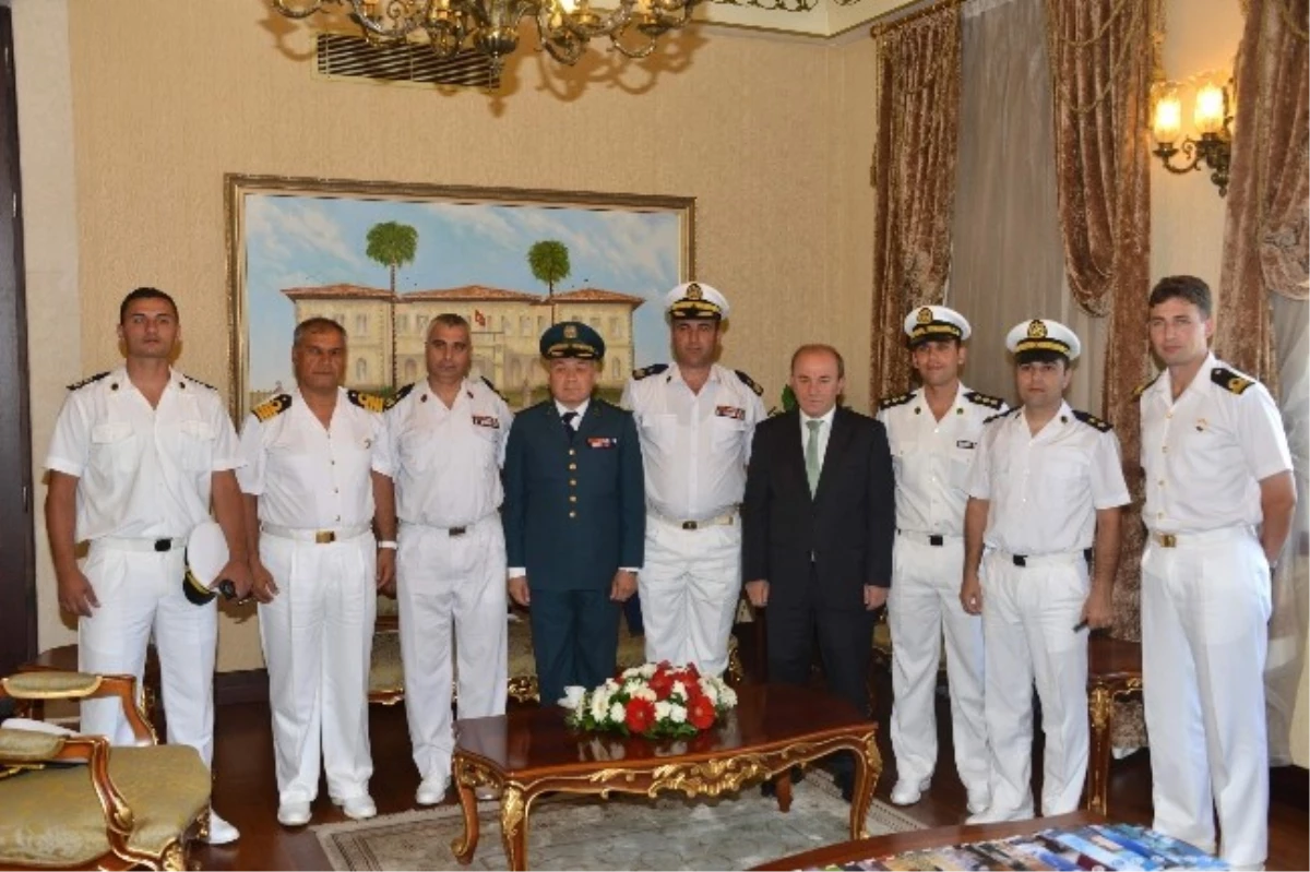 Lübnan Deniz Kuvvetleri Gemi Komutanları Vali Öztürk\'ü Ziyaret Etti