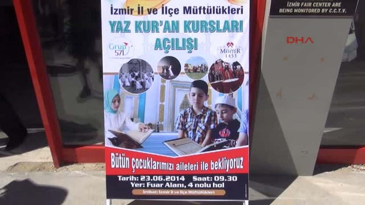 Okullar Kapandı, Kuran Kursları Açıldı
