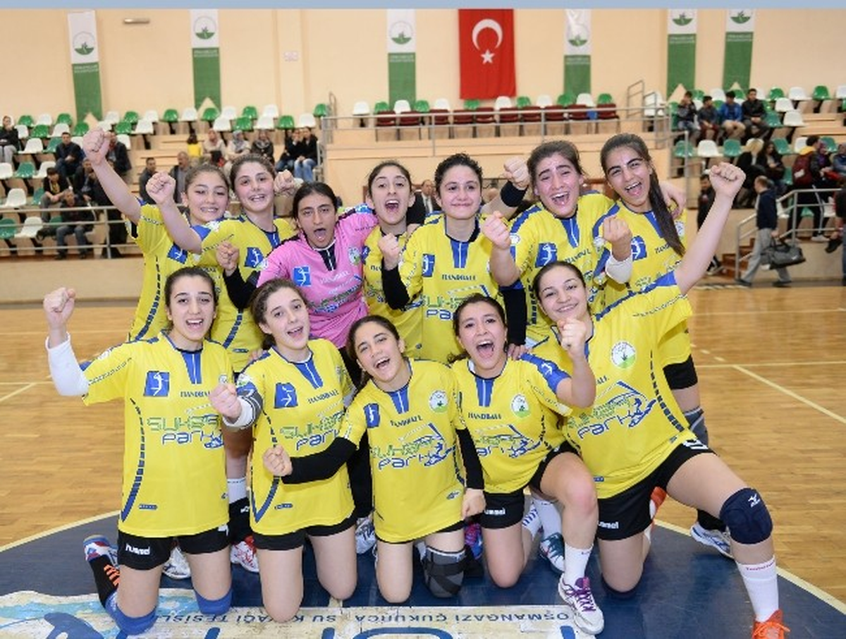 Osmangazili Bayan Hentbolculara Milli Davet
