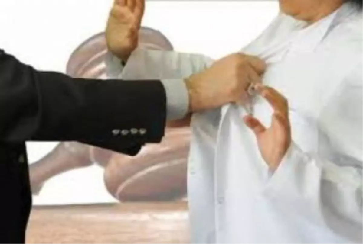 Siirt\'e Doktora Darp Edildi