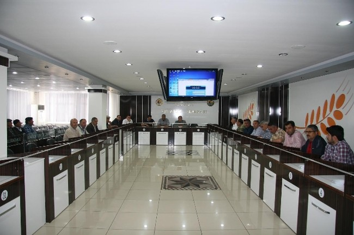 Sungurlu\'da Yılın İlk Mahsulleri Alıcı Buldu
