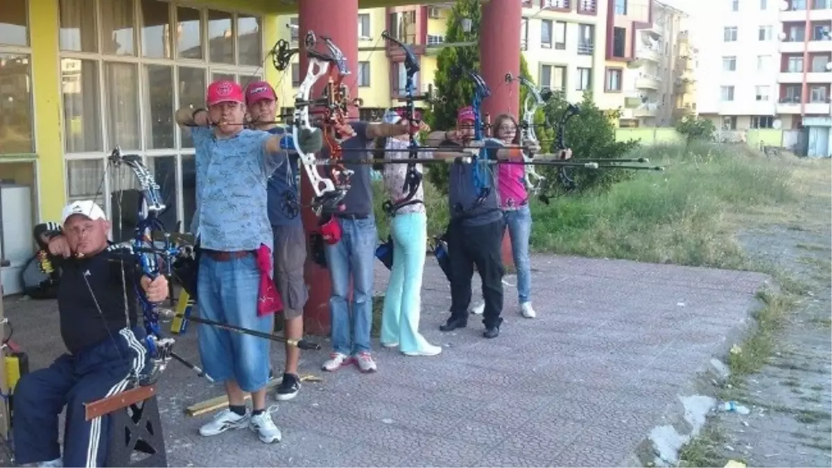 Yalovalı Okçular Hedefi 12\'den Vurmak İstiyor