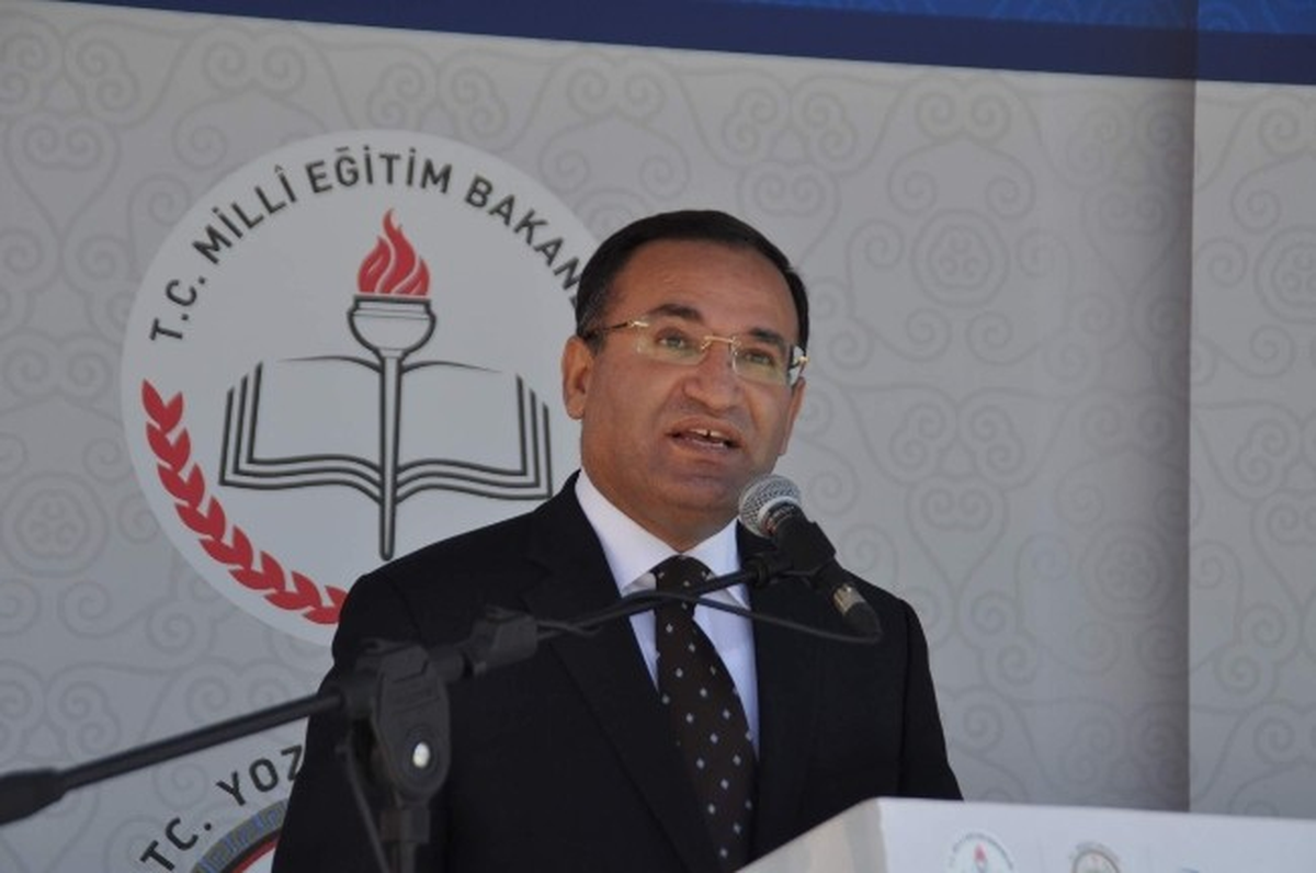 Bakan Bozdağ: "Irak\'taki Rehinelerin Sağ Salim Bir Şekilde Ülkemize Gelmesi Hükümetin Önceliğidir"