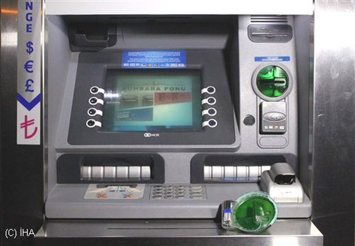 Banka Kartlarını Kopyalayan Dolandırıcılar Yakalandı