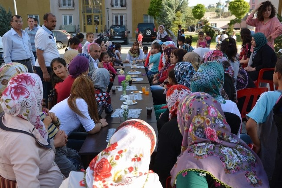 Başkan Karataş TOKİ\'deki Vatandaşları Ziyaret Etti