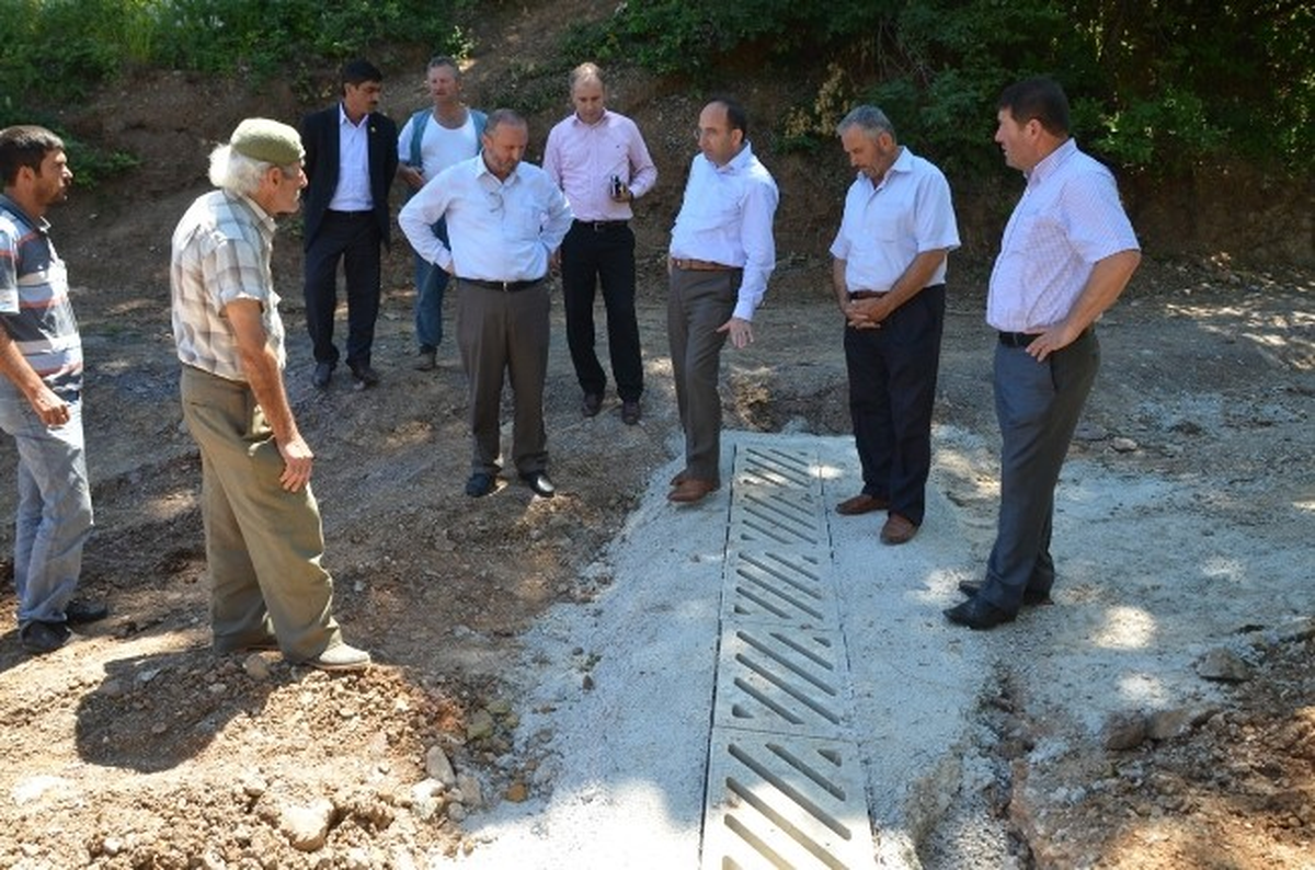 Başkan Üzülmez Mahallelerde İncelemelerde Bulundu