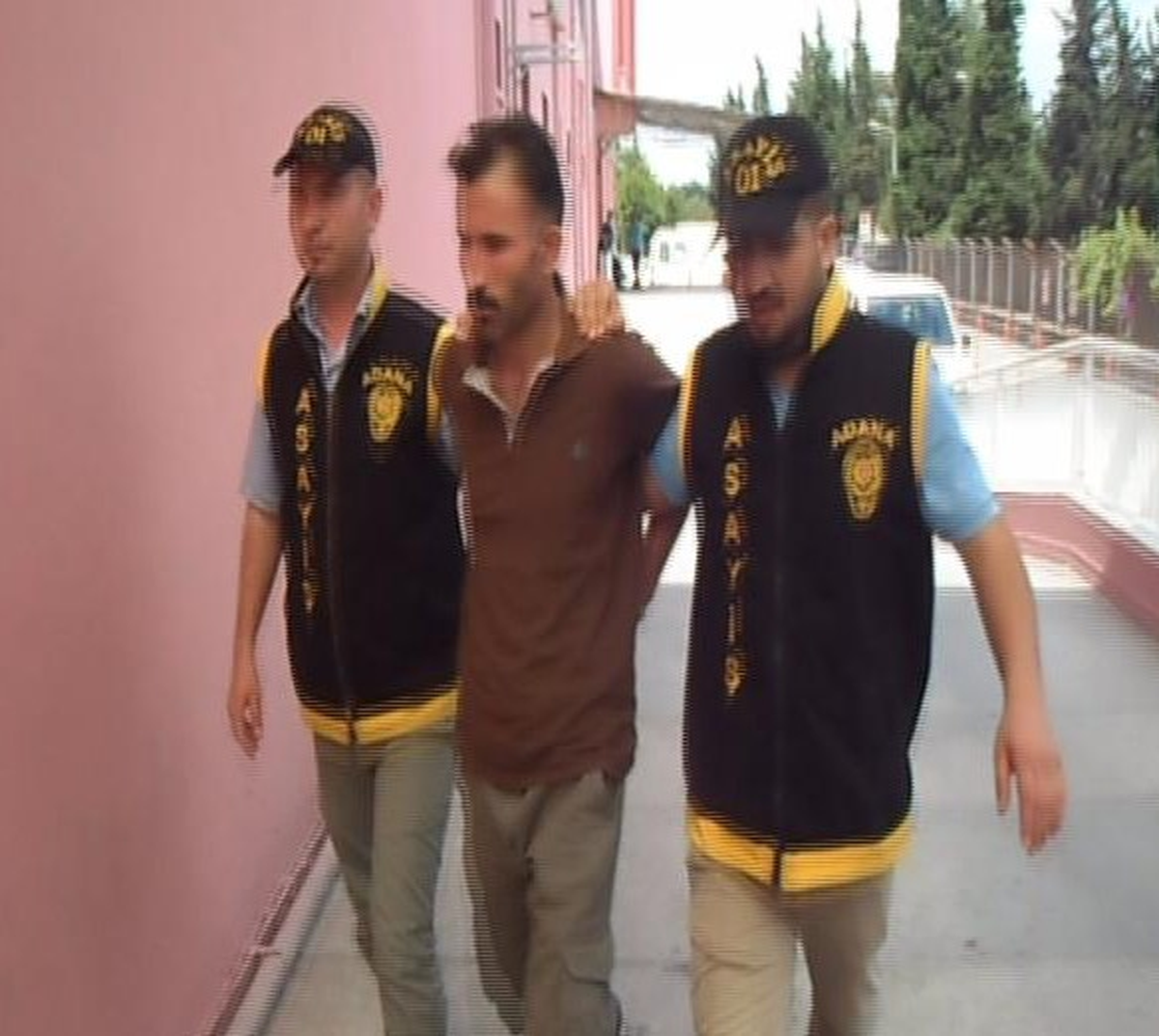 Çaldığı Para Cebini Doldurunca Yakalandı