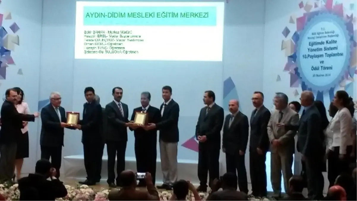 Didim Mesleki Eğitim Merkezi Ödülünü Aldı