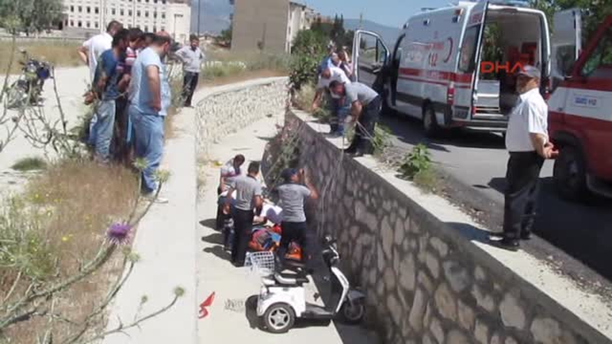 Elektrikli Bisikletle Kanala Uçtu