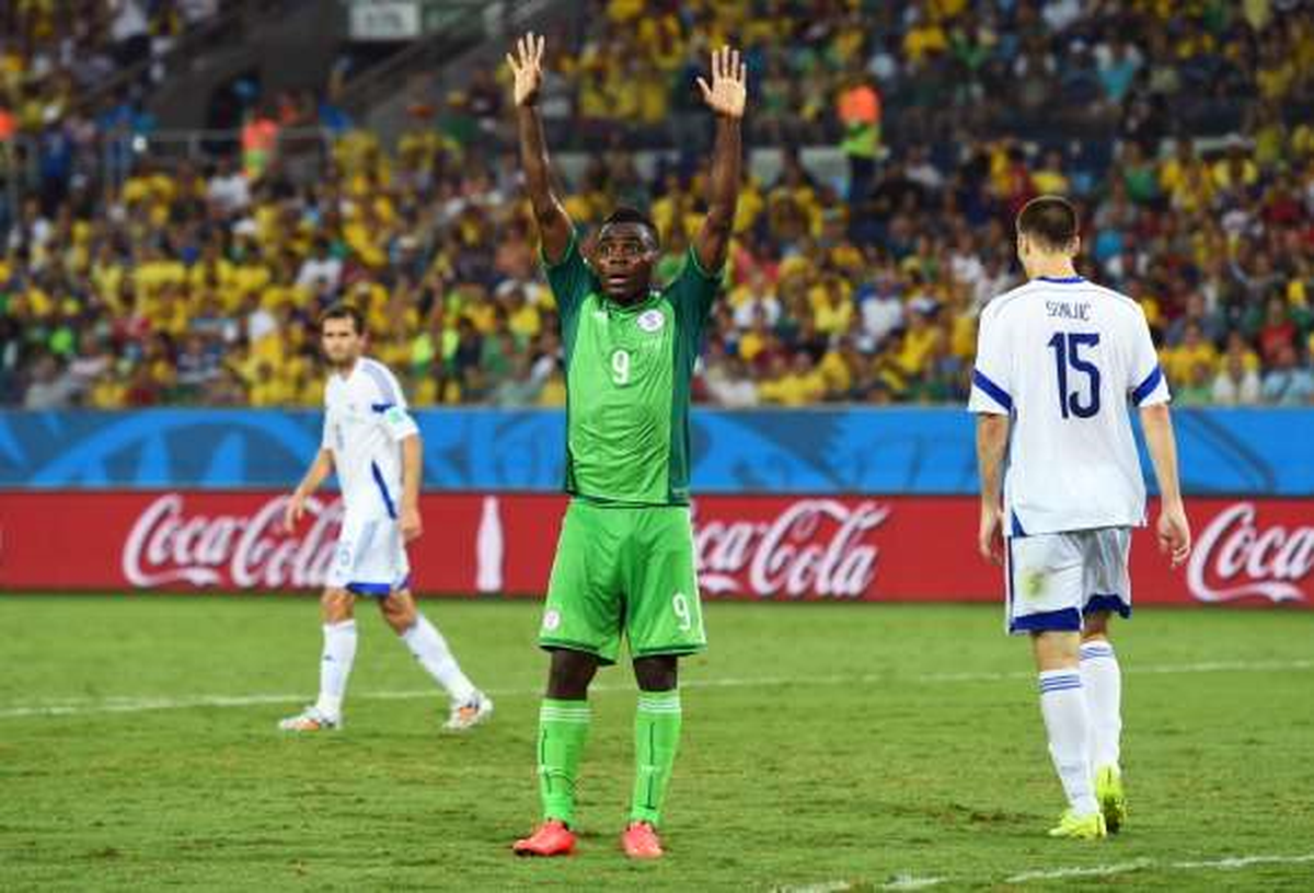 Emenike\'ye \'Dev\' Kanca!