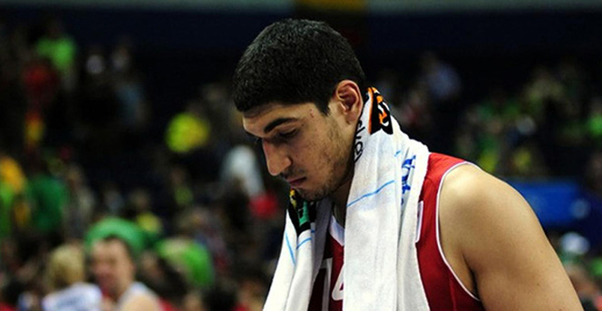 Enes Kanter\'in Dünya Kupası\'nda Oynaması Zor