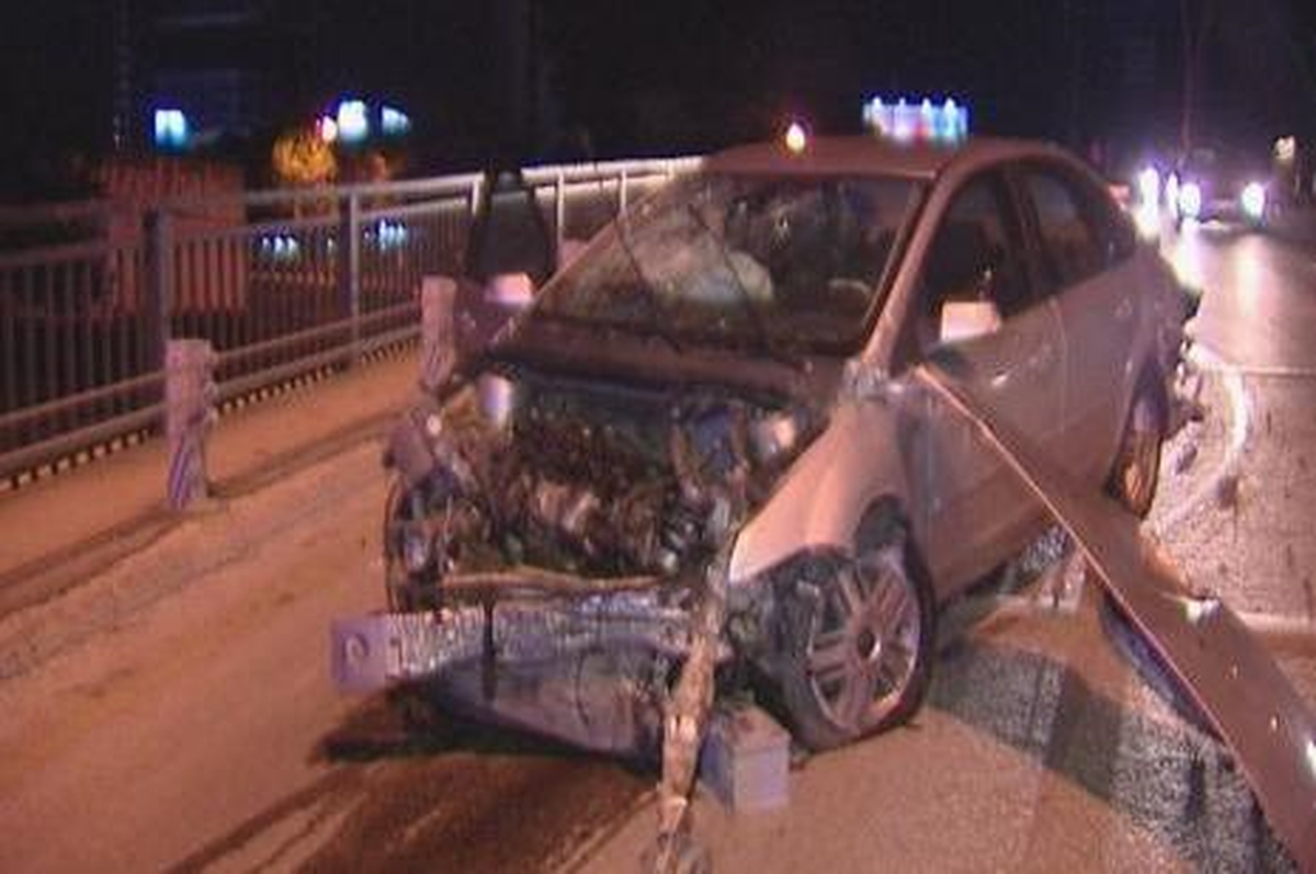 Eskişehir\'de Trafik Kazası: 2 Ölü, 1 Yaralı