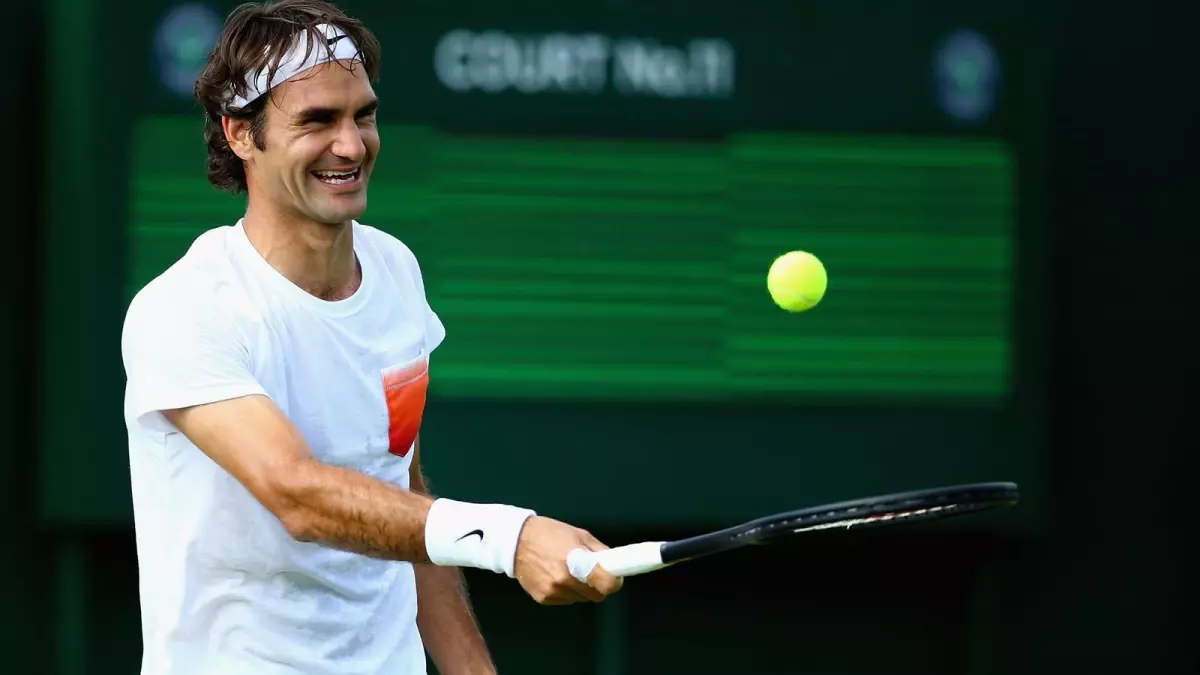 Federer, Lorenzi\'yi Yenerek İkinci Tura Yükseldi