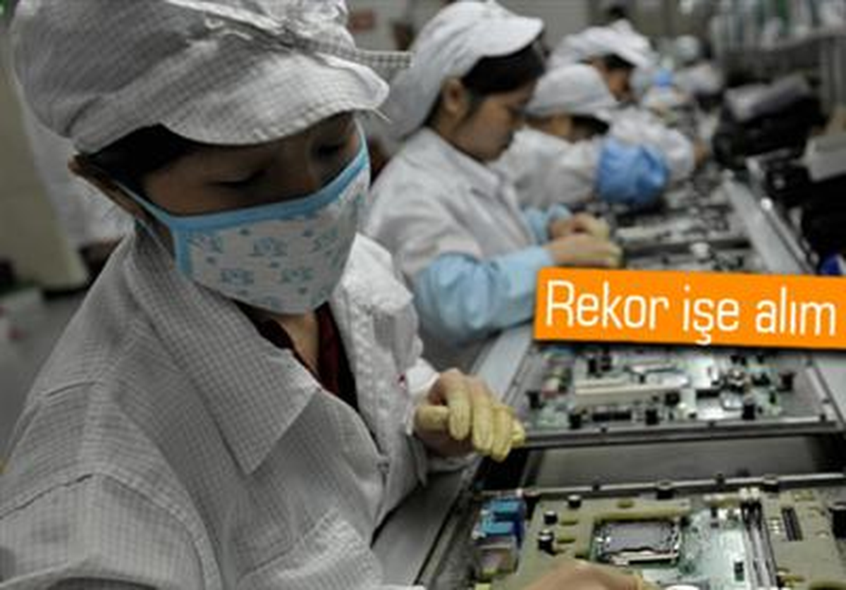 Foxconn, İphone 6 İçin 100,000 Kişi İşe Alıyor