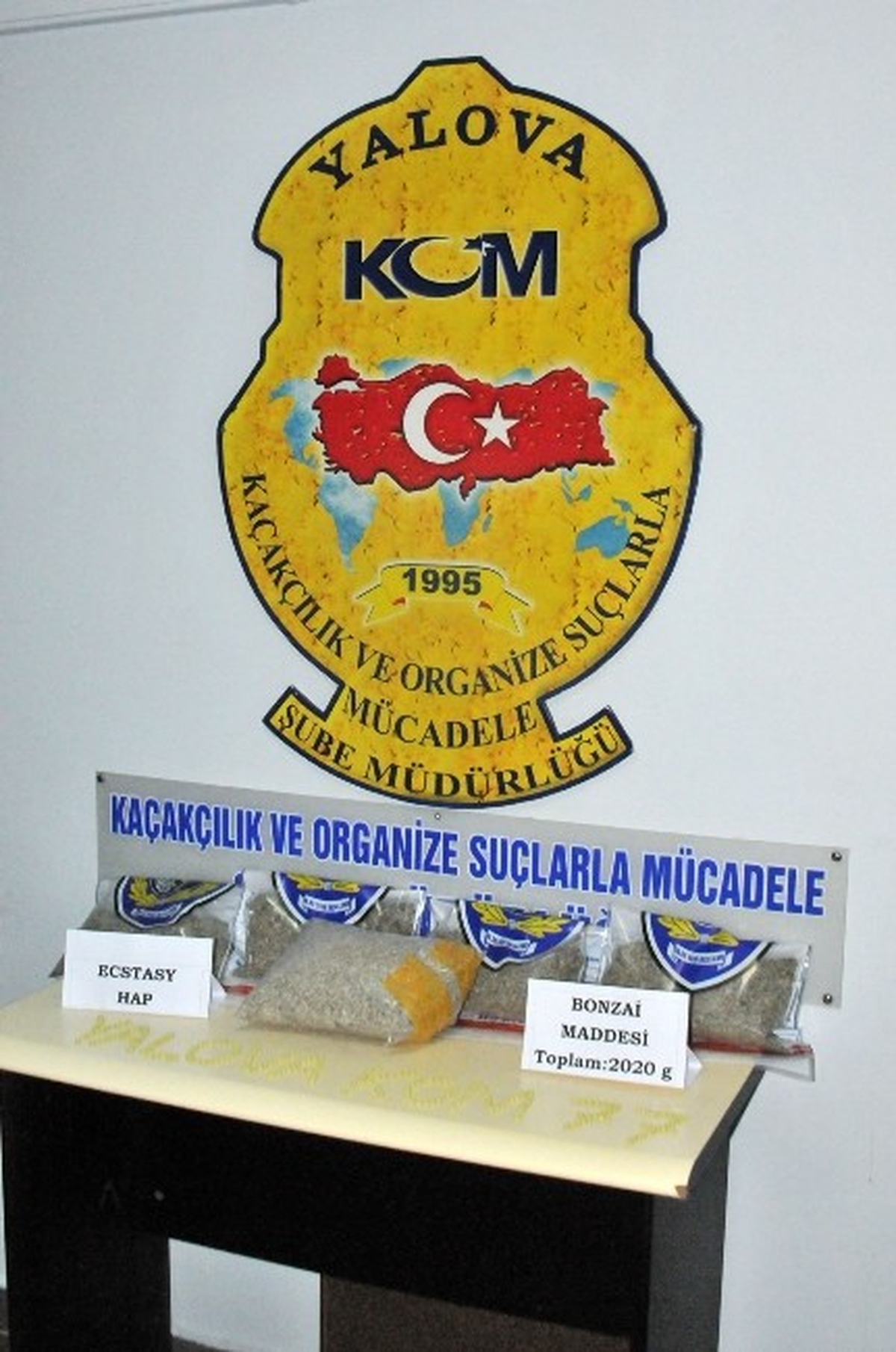 Gençleri Zehirleyeceklerdi