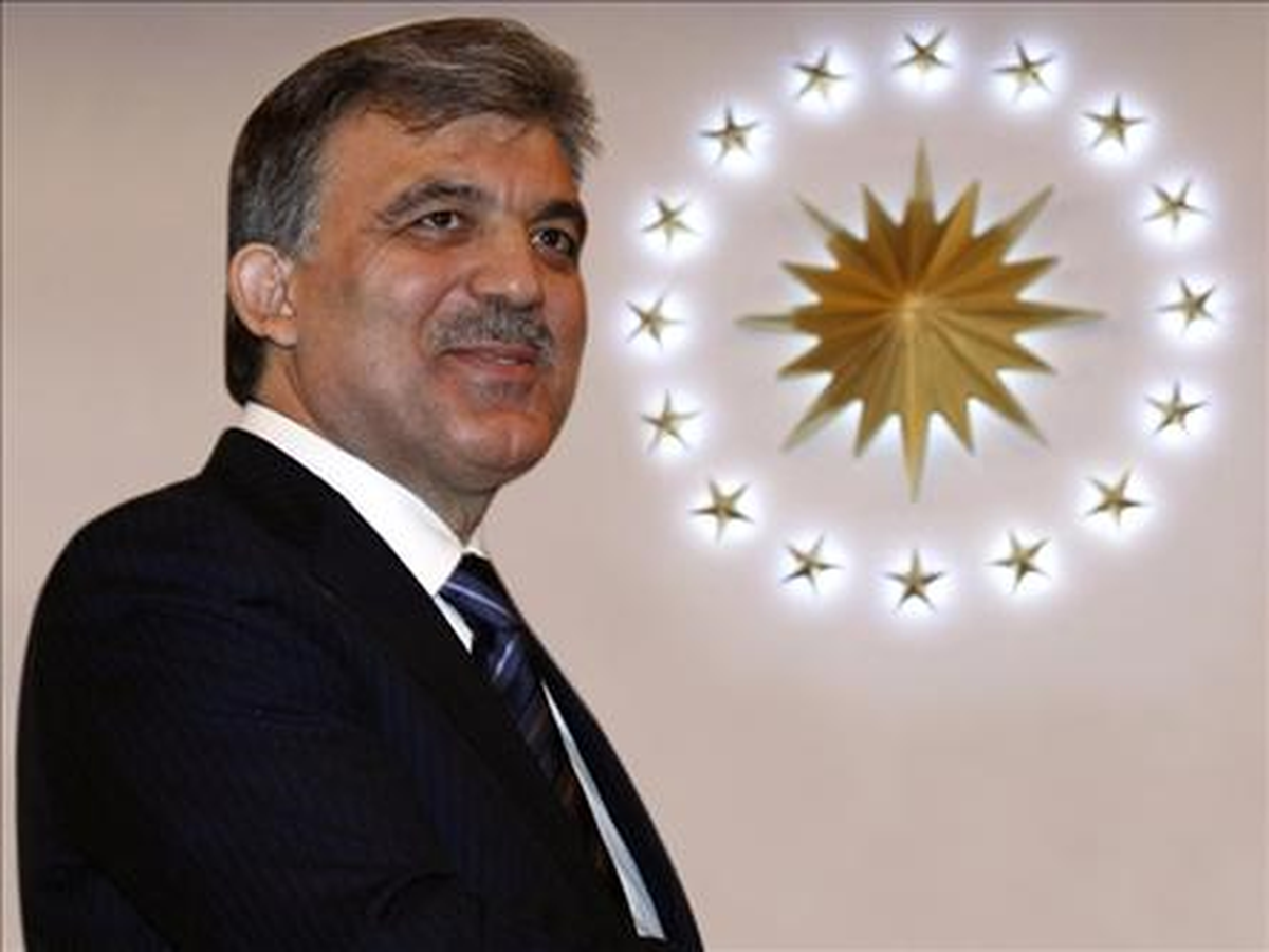 Cumhurbaşkanı Gül 2 Üniversiteye Rektör Atadı