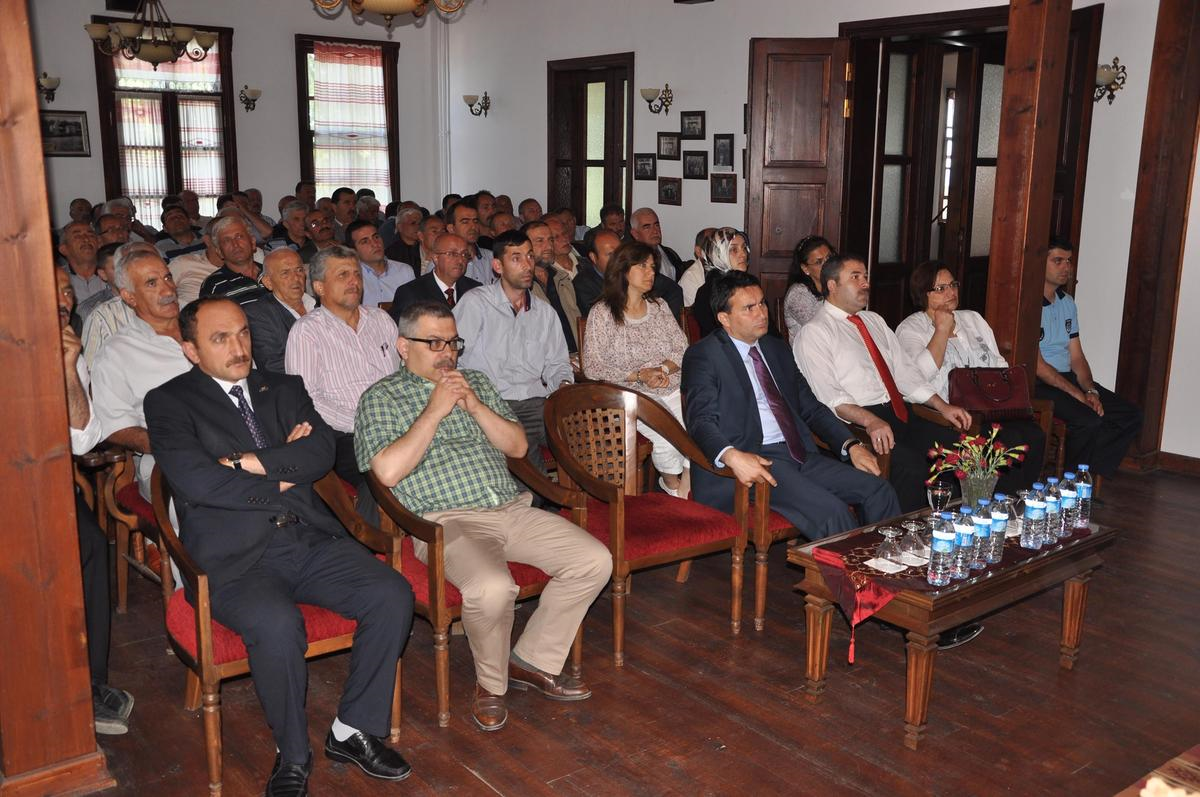 İnebolu\'da Muhtarlara Yönelik Bilgilendirme Toplantısı