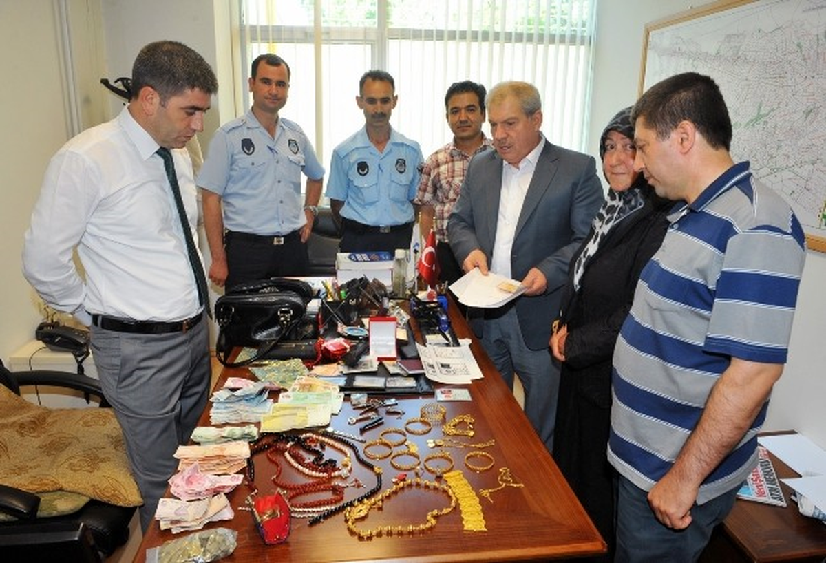 İnsanlık Ölmedi