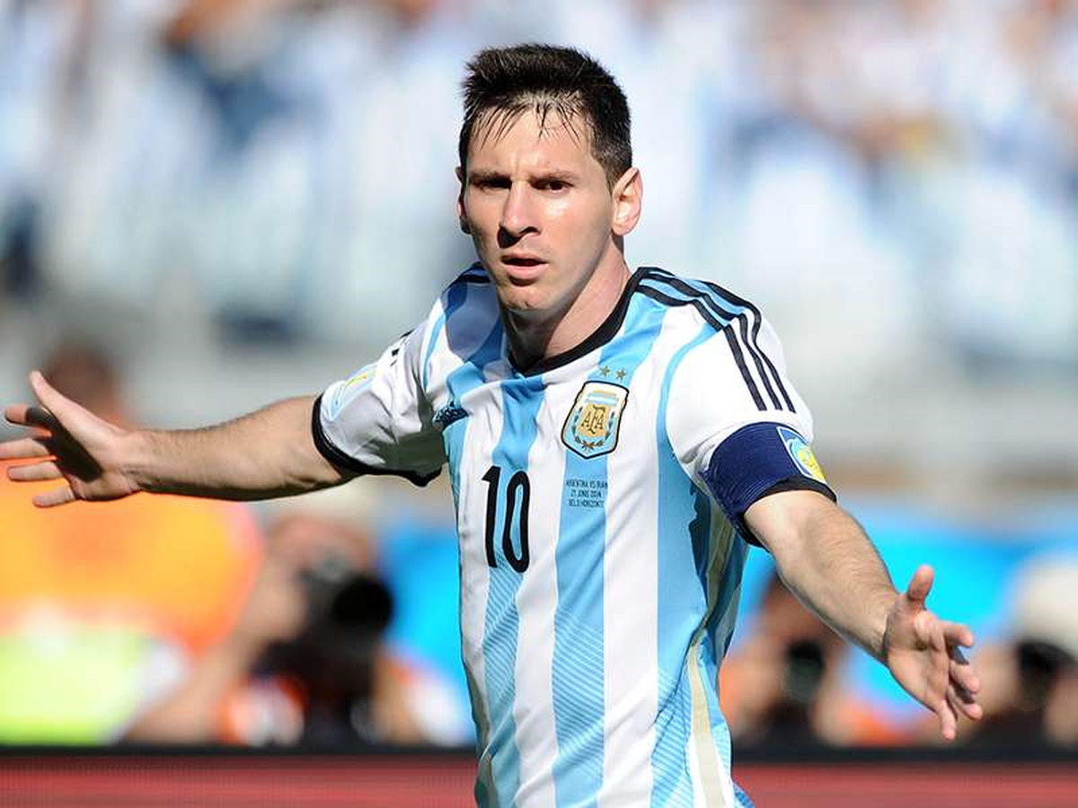 Lionel Messi\'ye Barça\'dan Doğum Günü Hediyesi